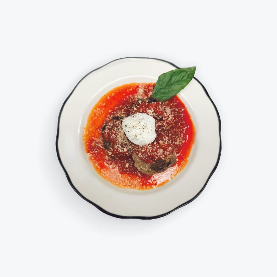 Delicious Meatballs: A Pizza and Italian Favorite